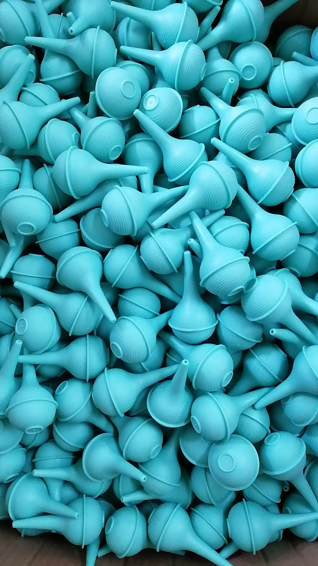 pvc 材料医用耳朵注射器手术器械散装