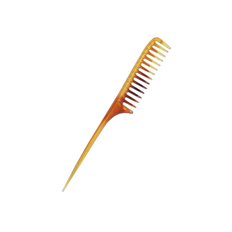 wide tooth tail comb