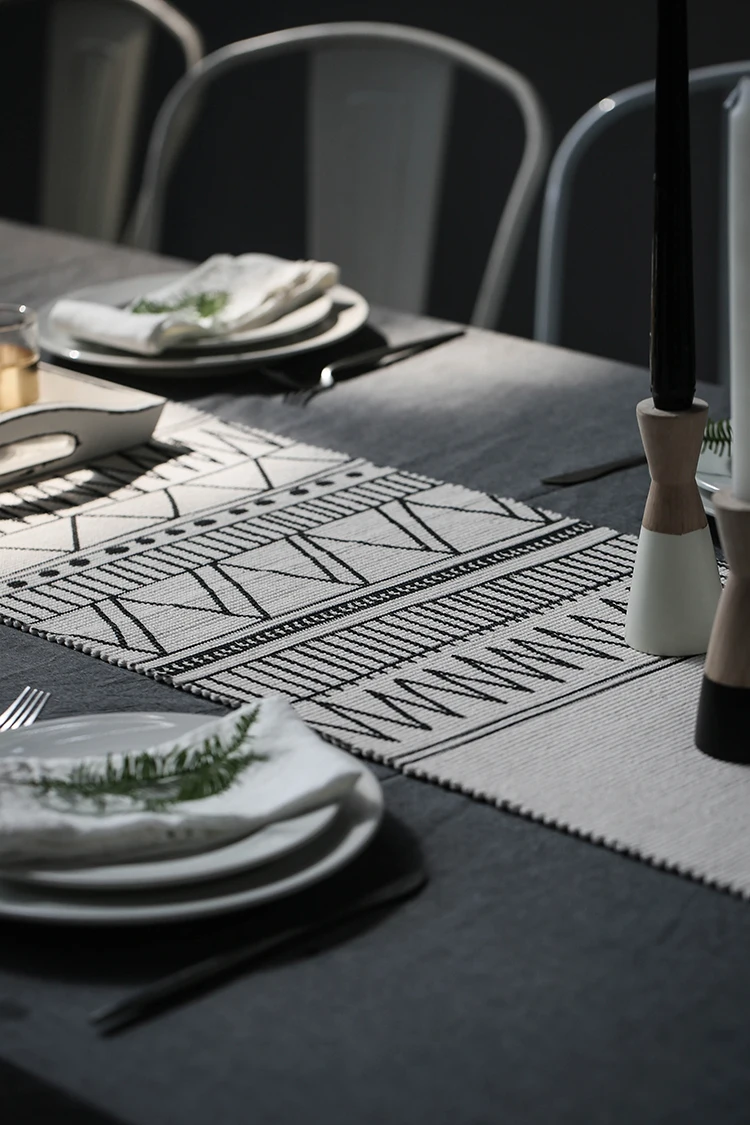 European Mexican Dining Table Runner For Home Decoration Use Tassels