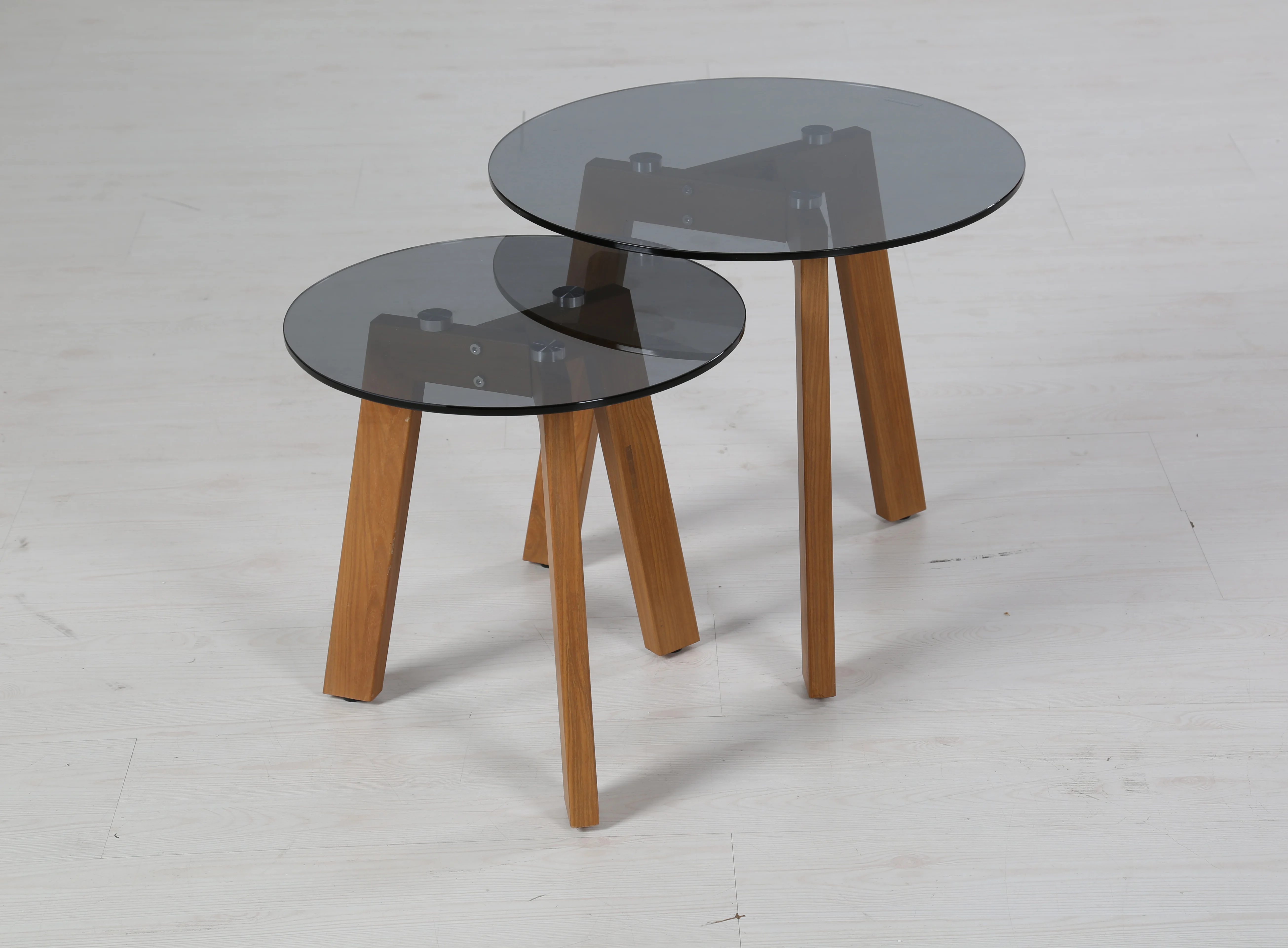 Just Home Small Size Living Room Furniture 3 Leg Modern Round Black Tempered Glass 2 Piece Nesting Coffee Side Table Buy 3 Leg Round Coffee Table Small Side Table Glass Coffee Table Product