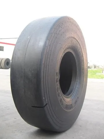 port machinery rtg/ reach stacker tyre 1800-25 l5s with factory