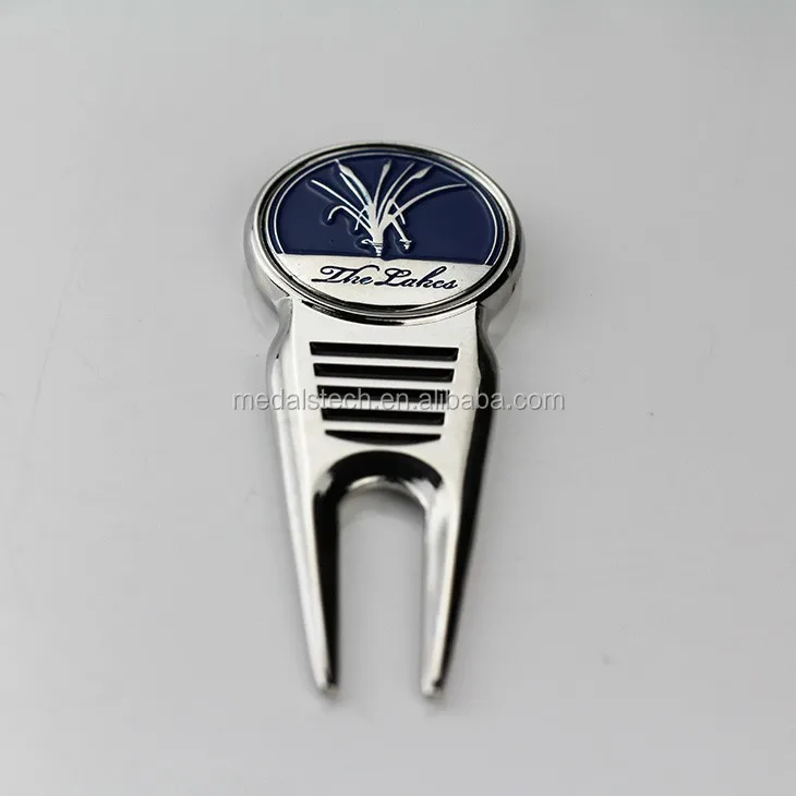 Guangdong medal supplier wholesale bulk golf divot repair tool /pitchfork with personalized logo