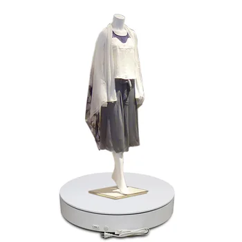 Mannequins Spinning Display Stand For Fashion Trade Show Mannequins Spinning Display Stand For Fashion Trade Show