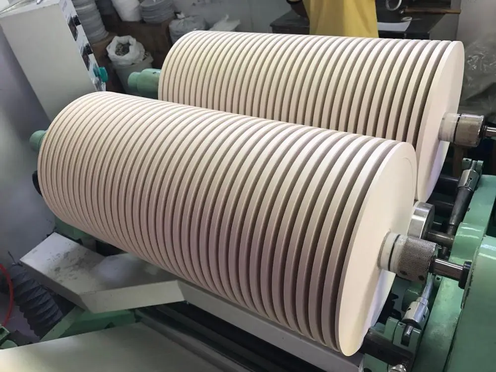 electric jumbo paper roll cutting machine