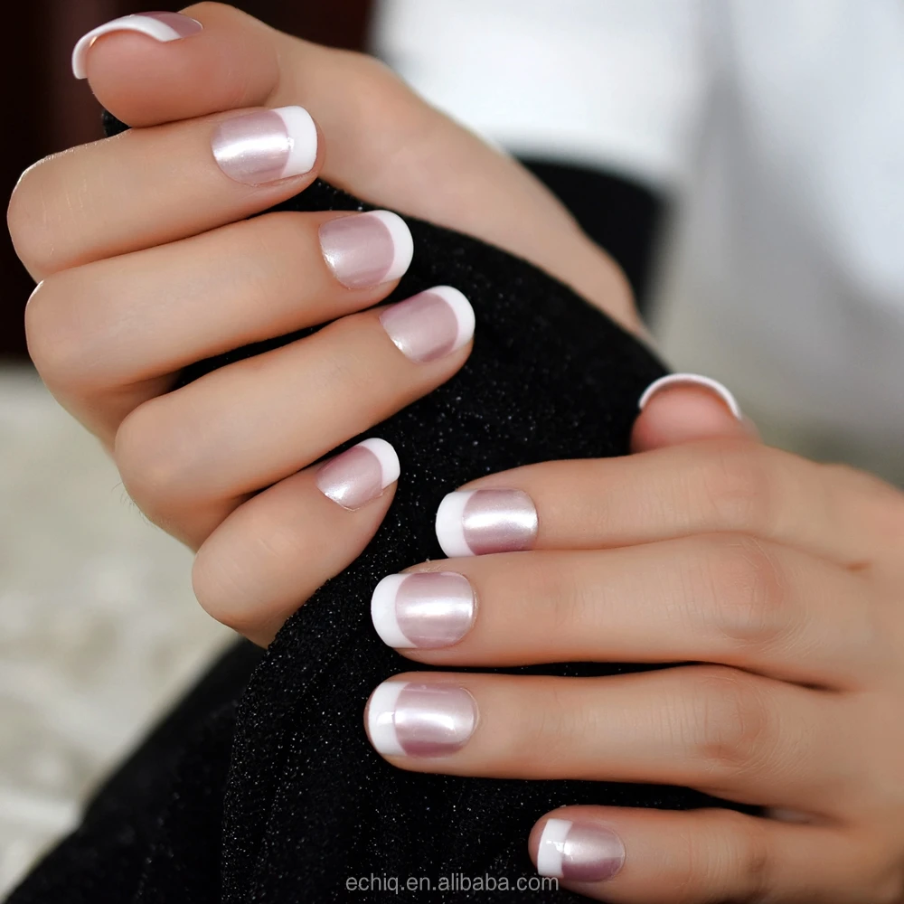  EchiQ Pearl Shine Glossy Fake Nails Shimmer White