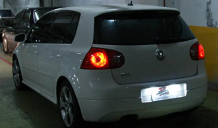 golf 5 license plate light