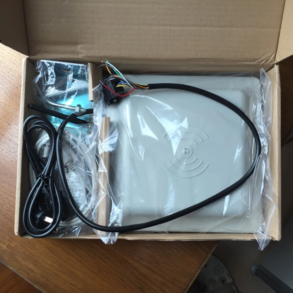 wifi_5_meters_uhf_rfid_reader.JPG