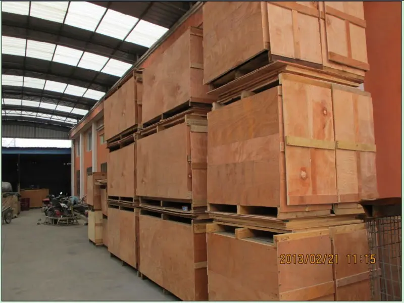 Ride-on power trowel packing