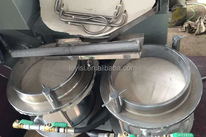 oil press packing 2.jpg
