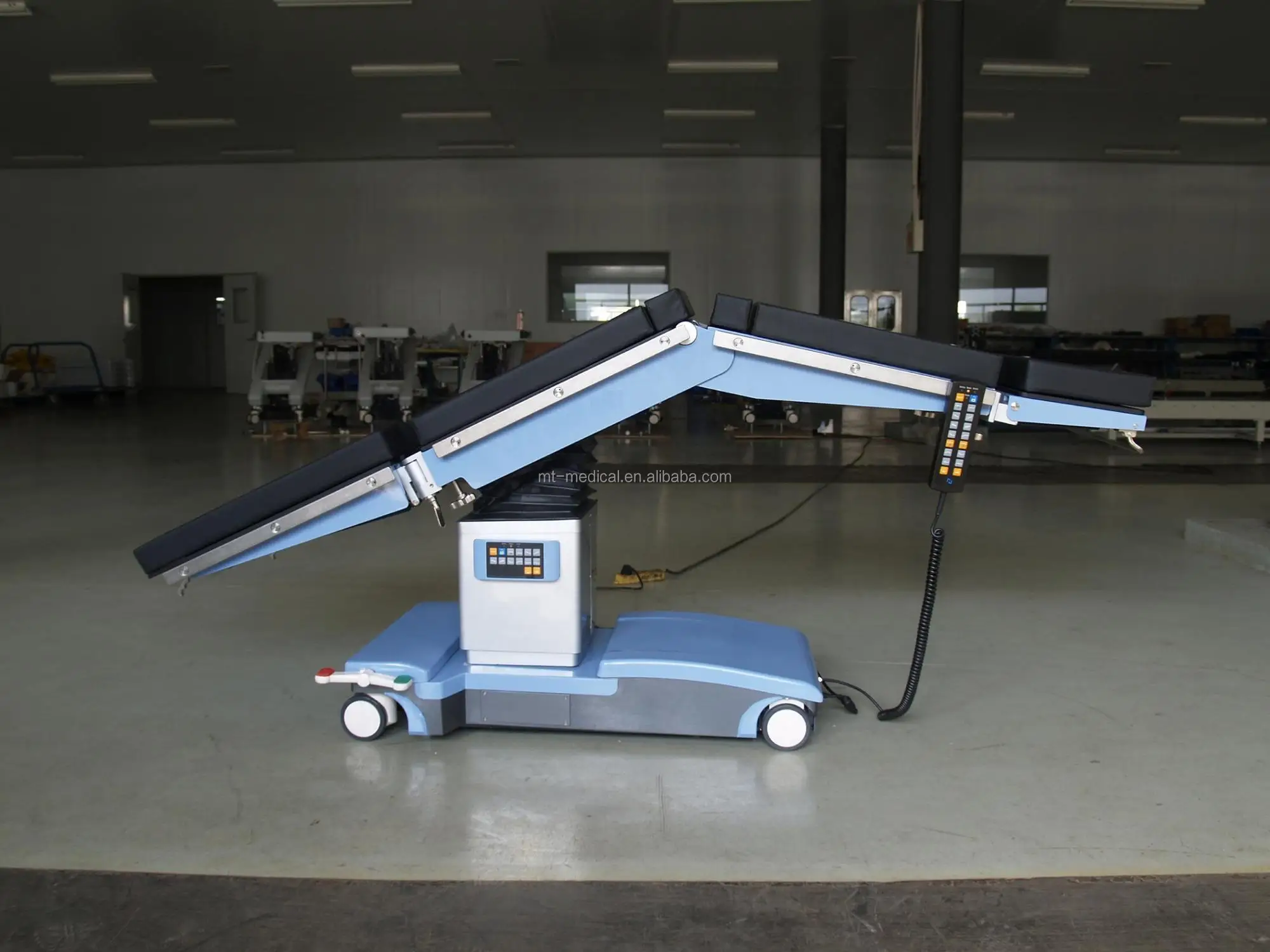 Warehouse comprehensive surgical electric hydraulic operating table for hospital or personal clinic