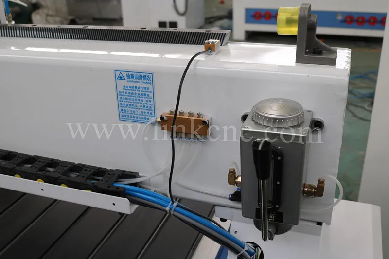 Wood cnc router machine / 4 axis cnc router machine for mdf plywood 1325