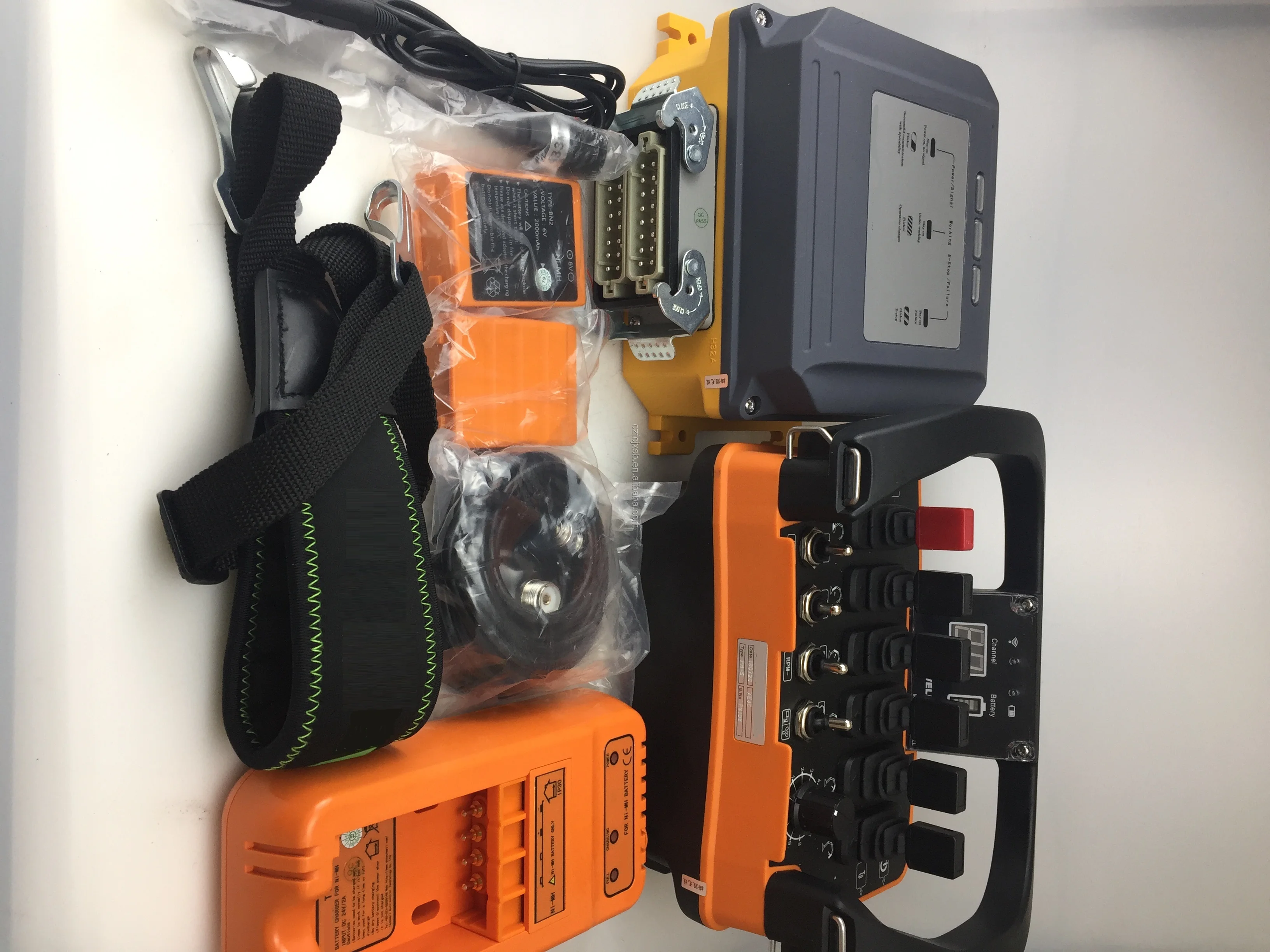 2019 High Quality Putzmesiter Schwing Junjin Sanyi Zoomlion XCMGg KCP Wireless Concrete Pump Remote Control Made In China