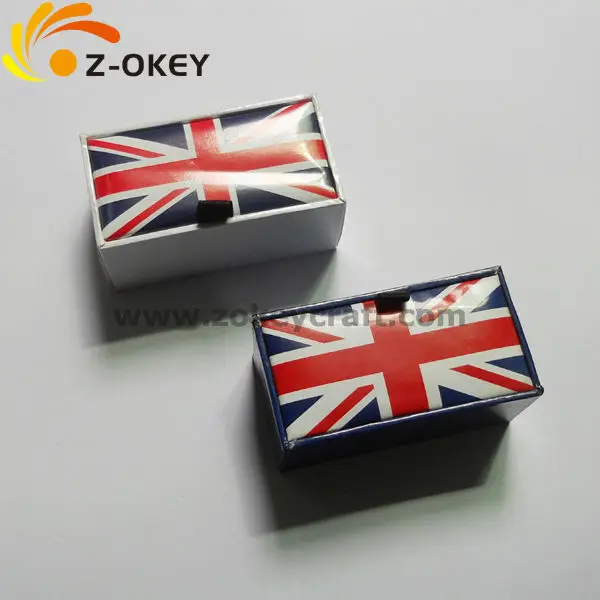ZCB3223 Paper and plastic cufflink box with national flag pattern