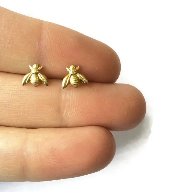 30pair S021 Gold Silver Honey Bee Earrings Tiny Honeybee Stud 30pair S021 Gold Silver Honey Bee Earrings Tiny Honeybee Stud Woodland Insect Fly Bird Ble In Price On