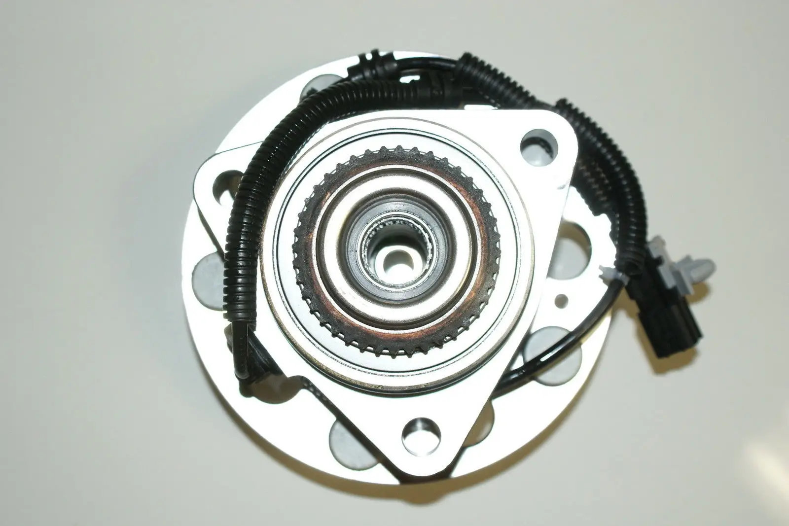 4142009405-2.jpg