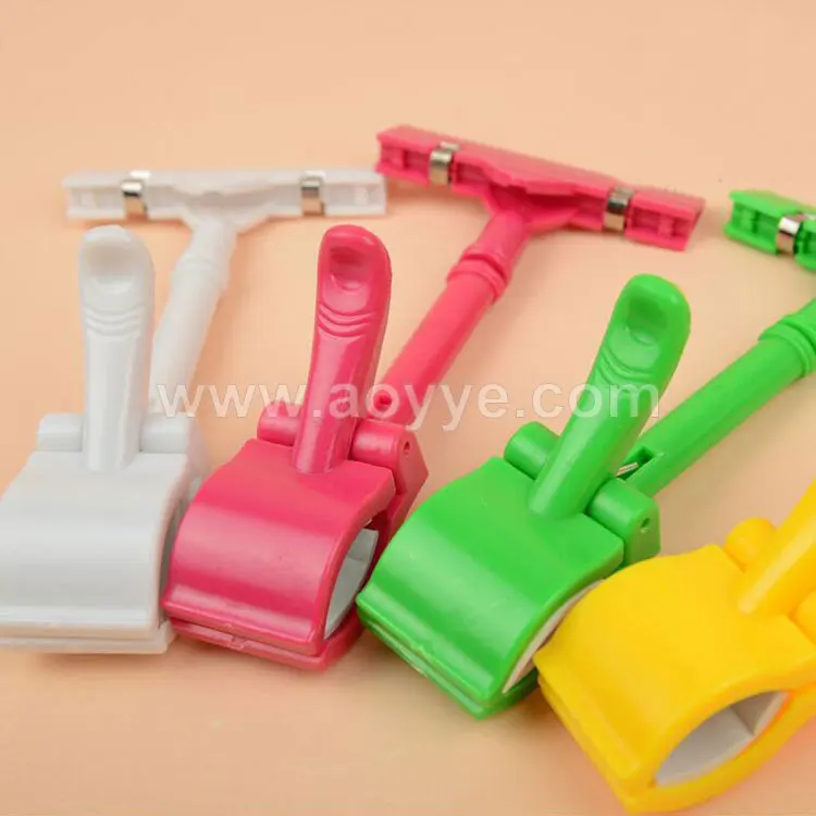 plastic clip manufacturers