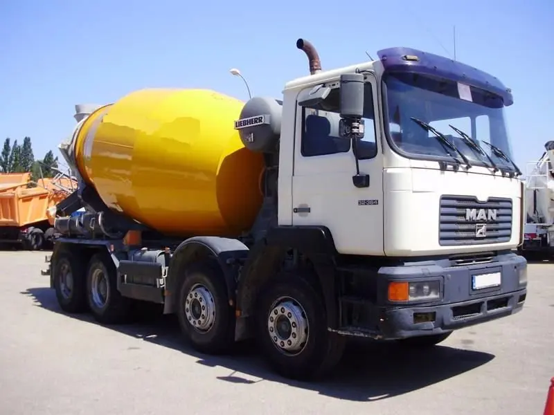 man cement mixer