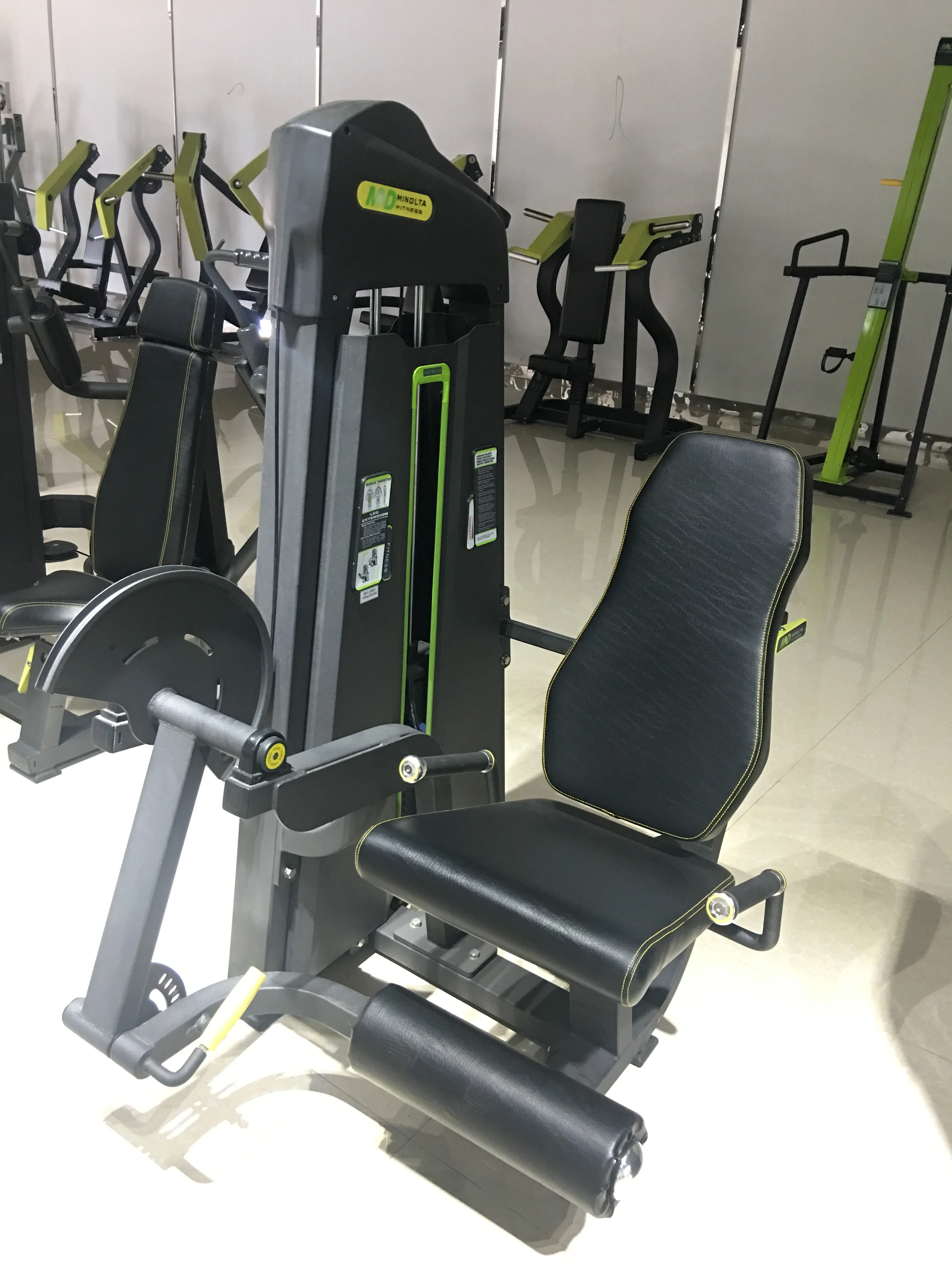 mnd fitness worldwide selling square tube leg extension machine