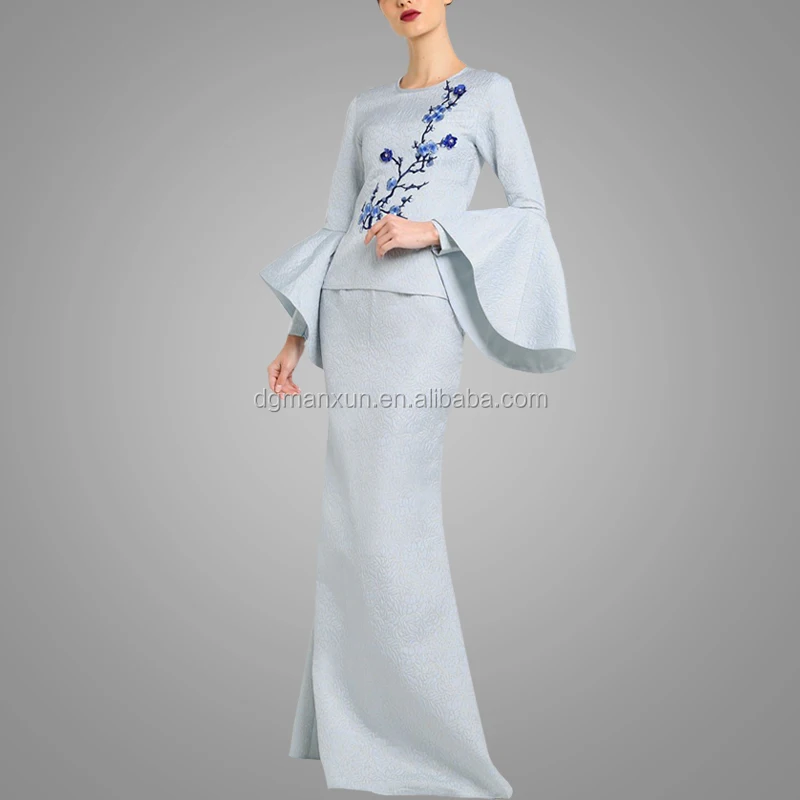 2017 Latest Abaya Designs Elegant Popular Flare Sleeve Baju Kurung High Quality Embroidery Muslim Malaysia Abaya For Wome (2).jpg
