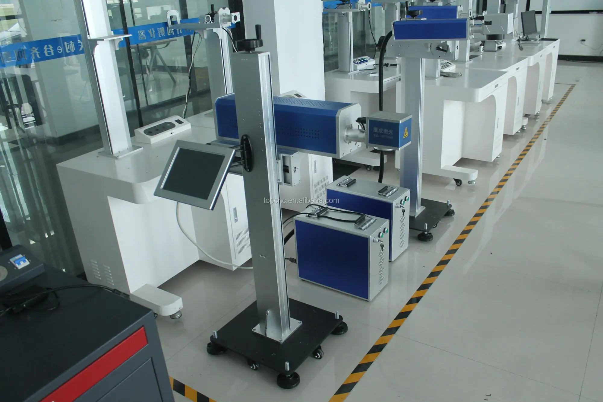 Fiber laser marking machine
