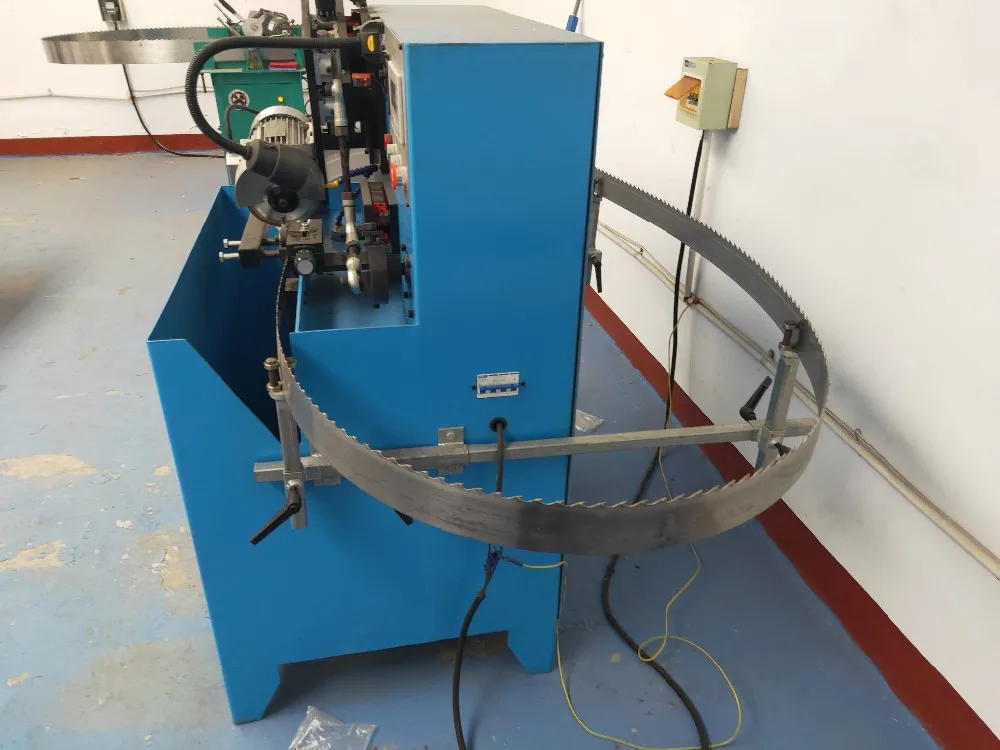 Sawmillworld ! Automatic Band Saw Blade Sharpener In Grinding Machine