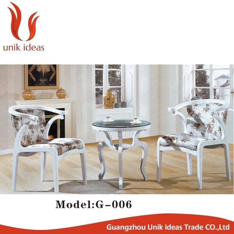 white coffee table and chair se.jpg