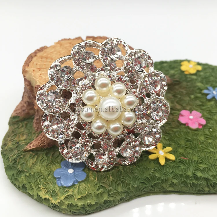 rhinestone brooch 2 (5).jpg