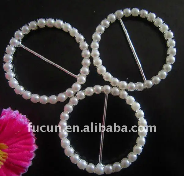pearl buckle 01.jpg