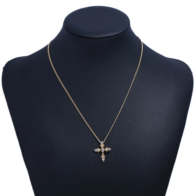 Fashionable 18k Gold Cross Pendant Necklace Jewelry With Crystal - Buy