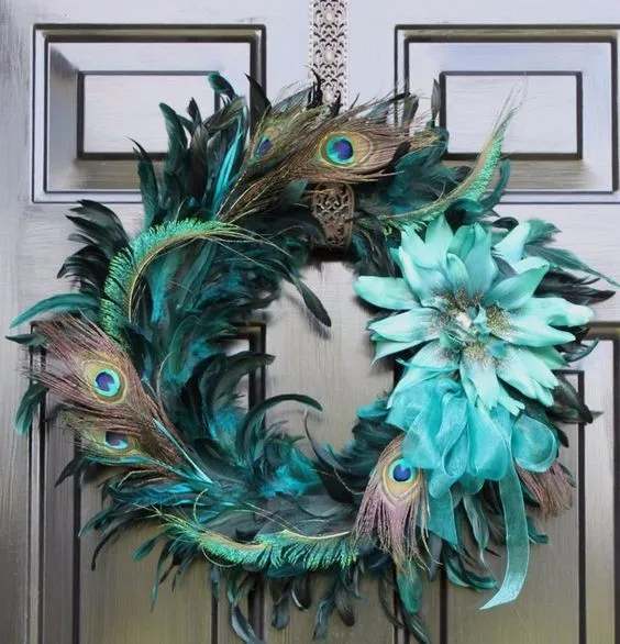 peacock feather,nari