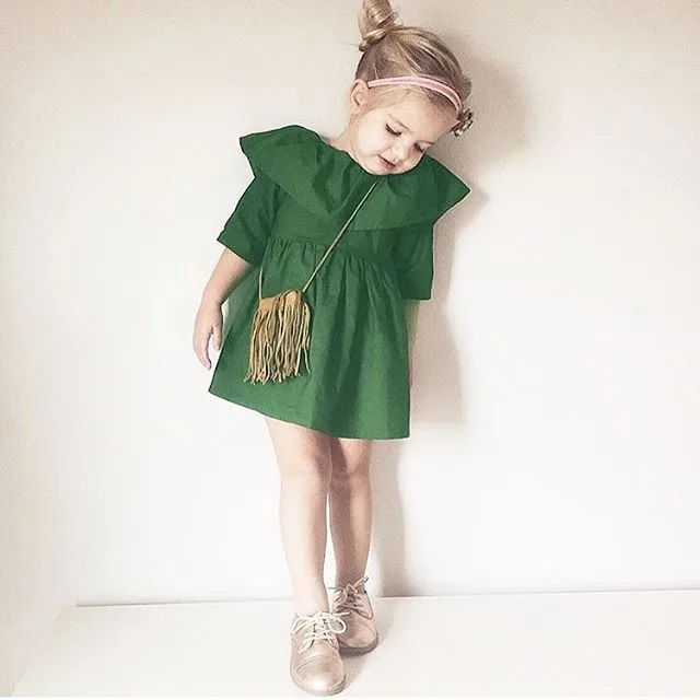 Платье для девочки зеленого цвета