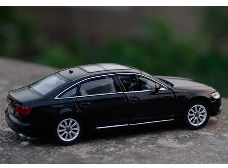 Customized Professional Cheap Die Cast Model Car 118 With Great Price