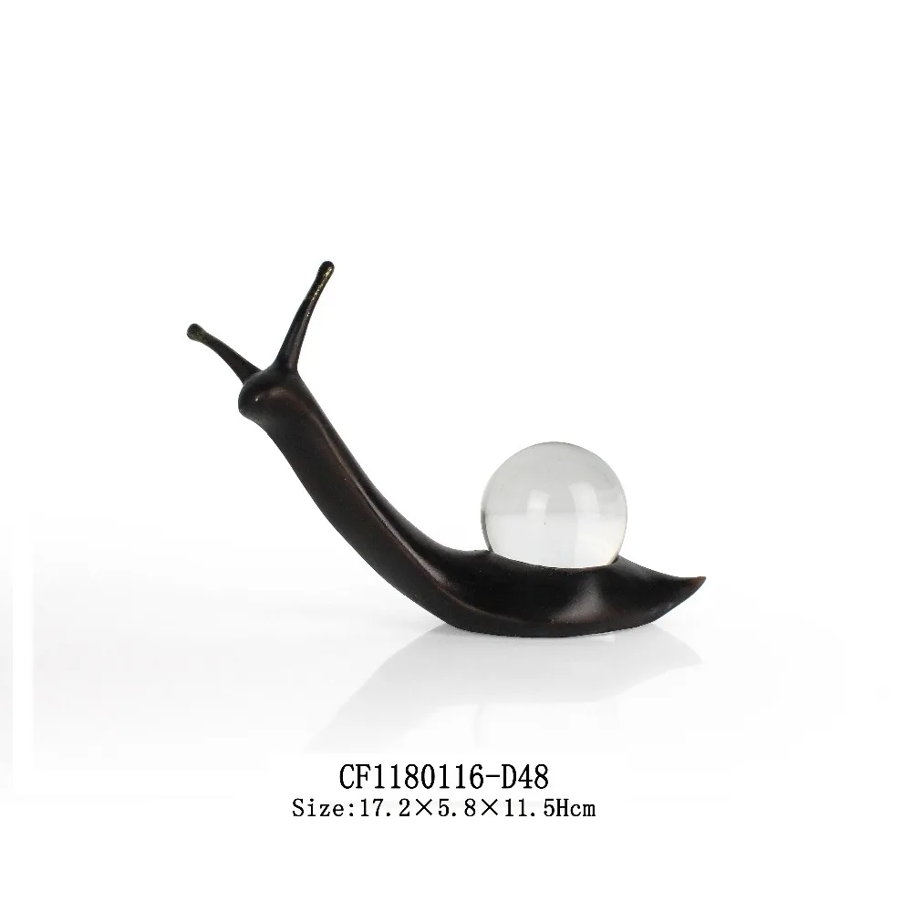 Polyresin  Animal Snail Sculpture with Crystal Ball Shell Decoration details