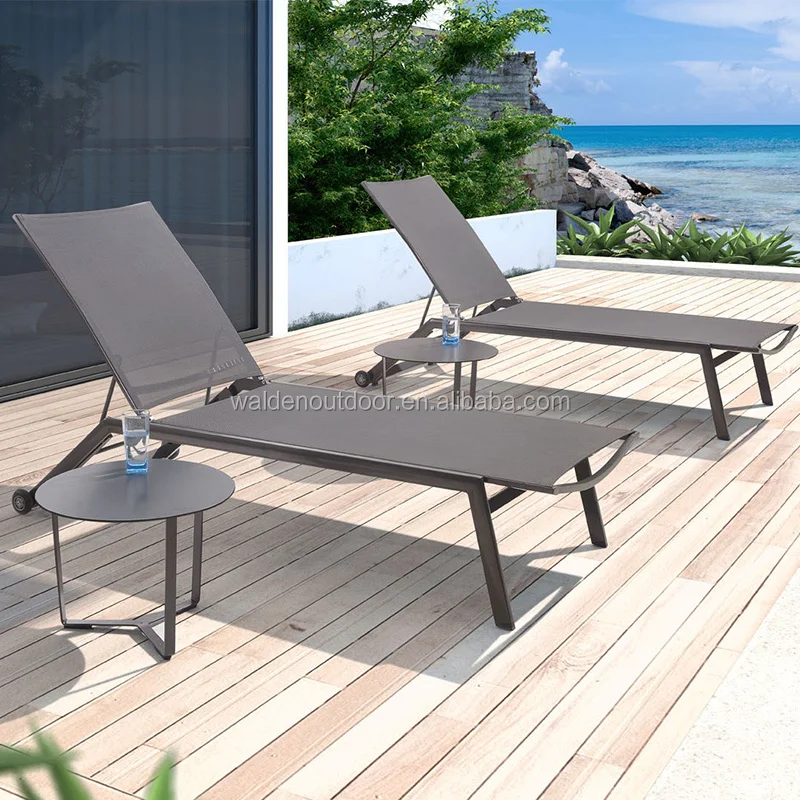 beach chair with side table