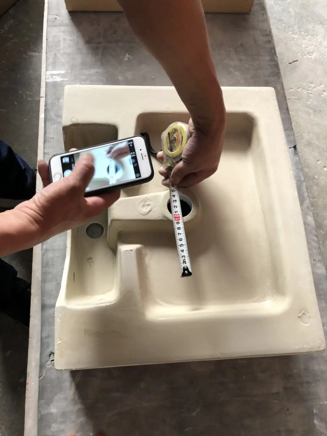 Ceramic hotel bathroom wc outside wall small wc hung basin sink