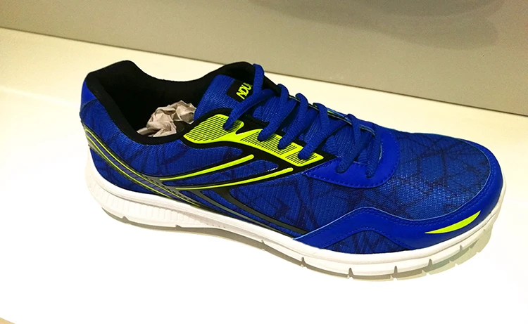 heel sports shoes for men
