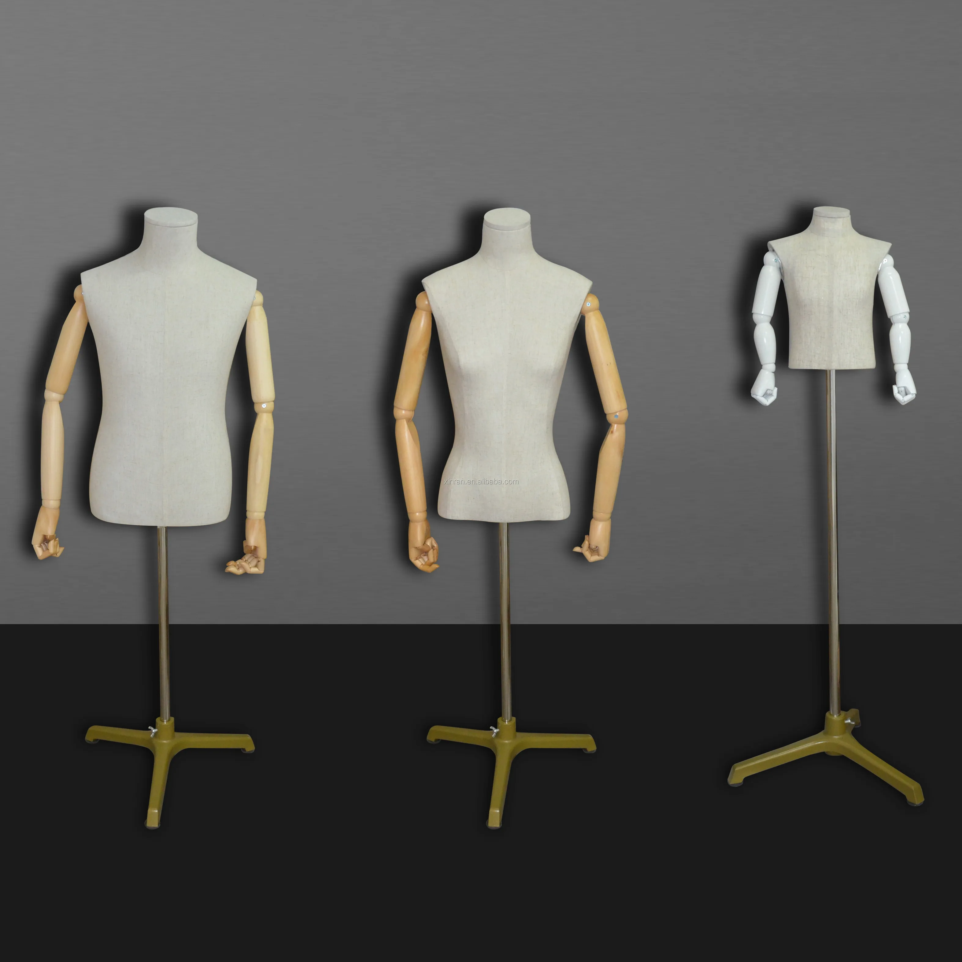 织物包裹美丽的半身站立女性人体模特