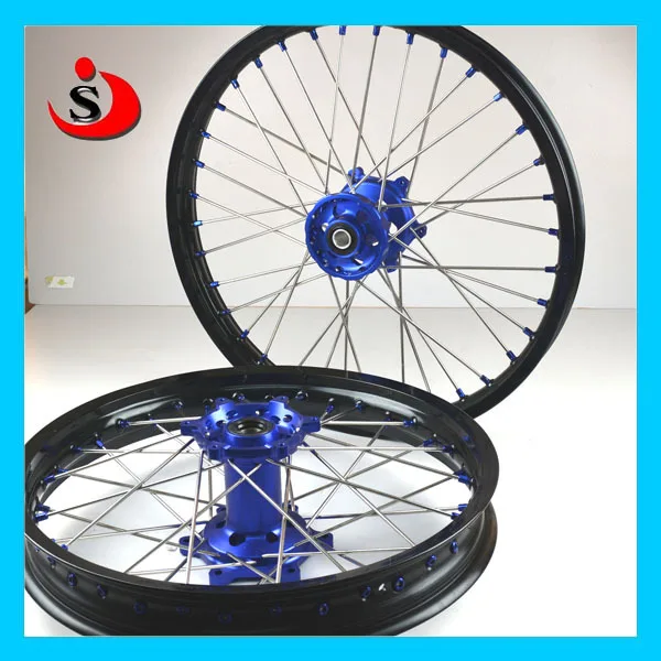 Wheels 250. Спицы на колесе мотоцикла YZF 450.