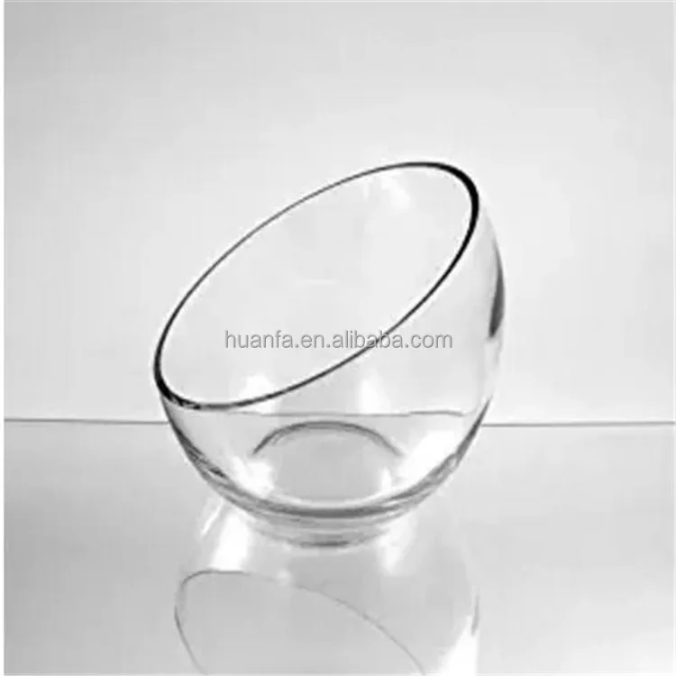 Вазы косые. Вазы косые. Ваза eichholtz chateau. Форма вазы. Ваза стеклянная со скошенным краем.