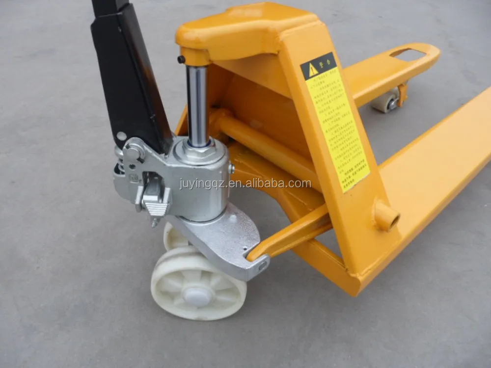 pallet truck.jpg