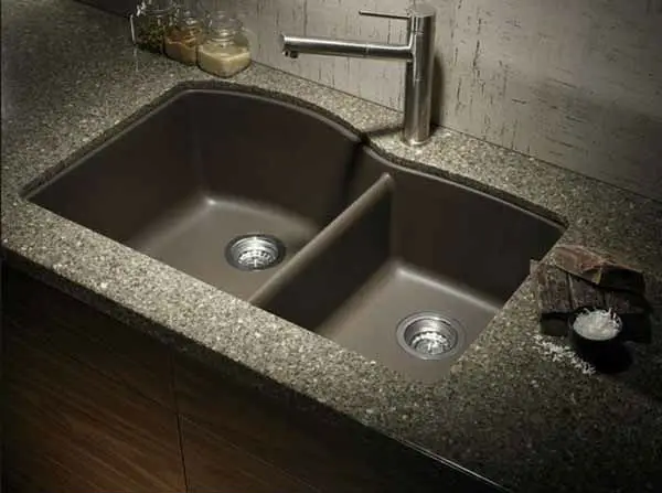 Kitchen sink 3.jpg
