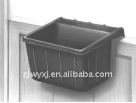 Hanging Portable Manger 