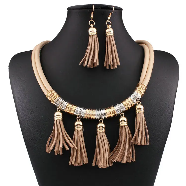 Nouvelle arrivée déclaration colliers mode ensembles de bijoux africains en cuir gland collier boucle d'oreille ensemble