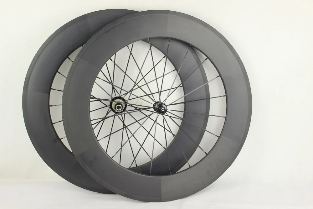 lightest 700c wheelset