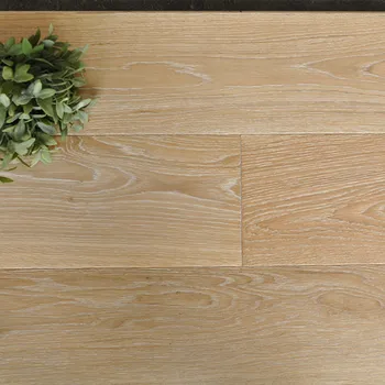 White Wash Brushed Oak Wide Plank Engineered Hardwood Flooring White Wash Brushed Oak Wide Plank Engineered Hardwood Flooring