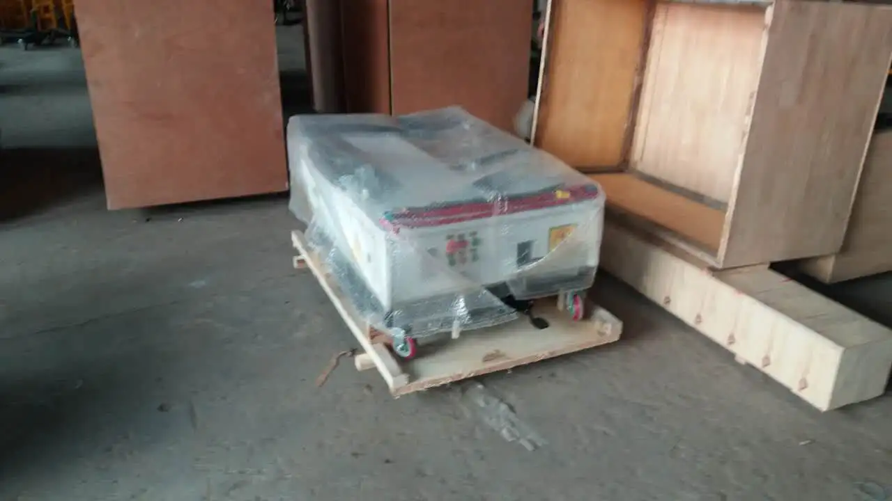 plaster rending machine