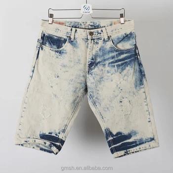 short jeans rasgado de homem