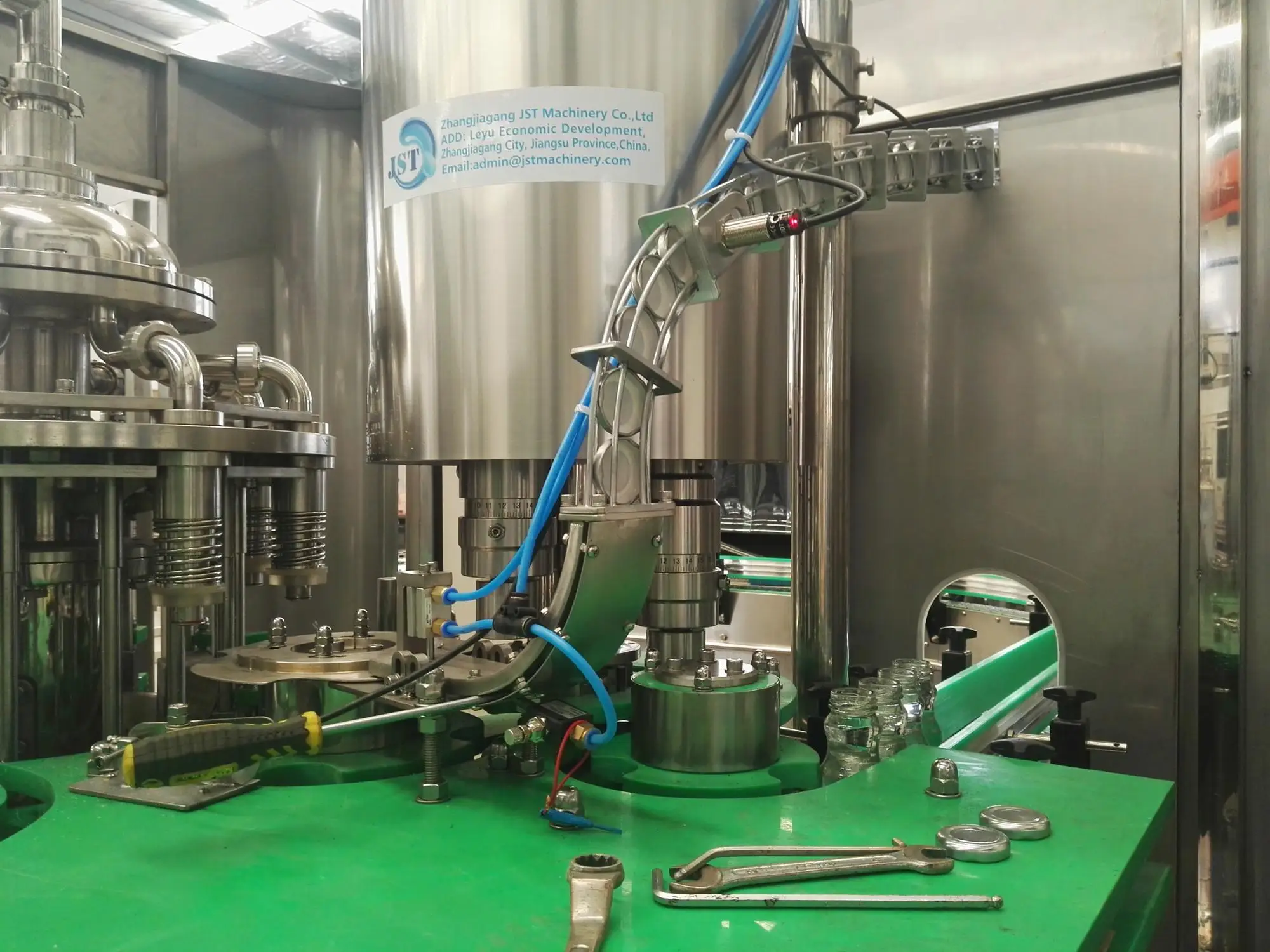 Линия сока прямого отжима voran. Сок линии. Розлив сока. Линия розлива лр - 5/1000. Оборудование для производства сока прямого отжима.