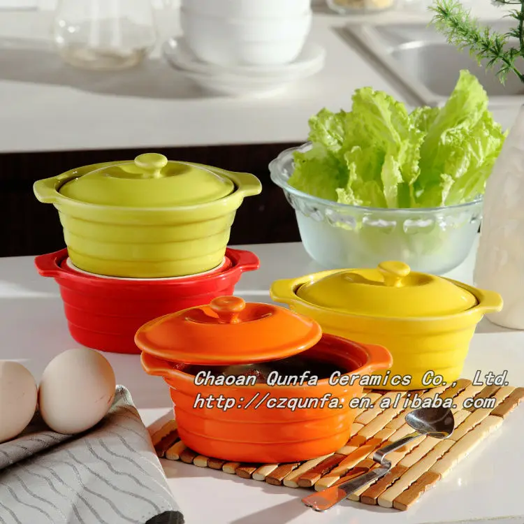 Solid color stoneware casserole wholesale cookware with lid