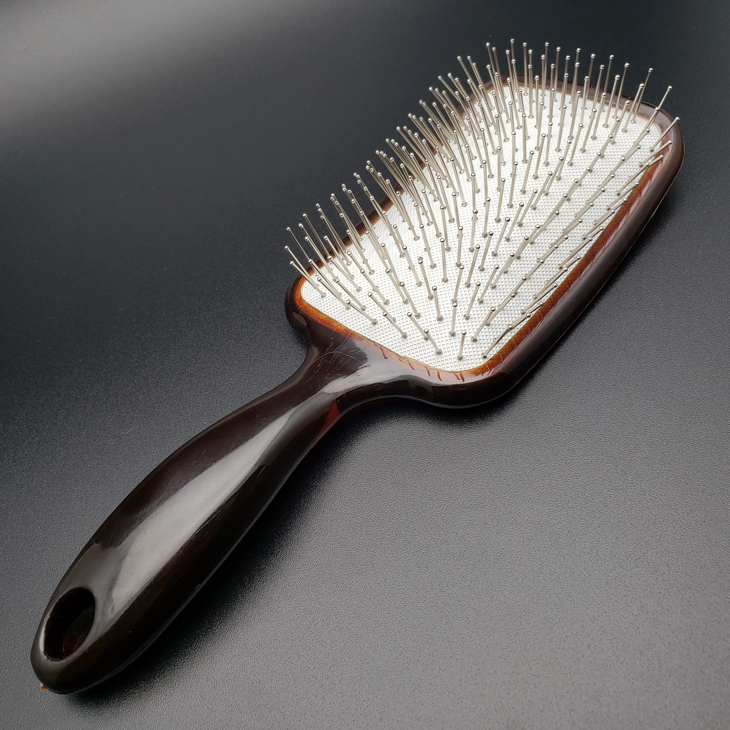 厂家批发发刷磨砂头发按摩梳 - buy hair brush,manufacturers